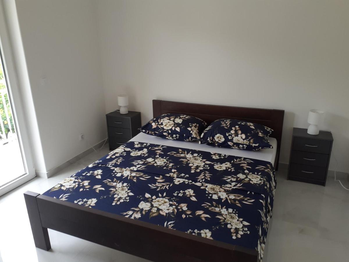 Apartmani Miletic イェルサ エクステリア 写真