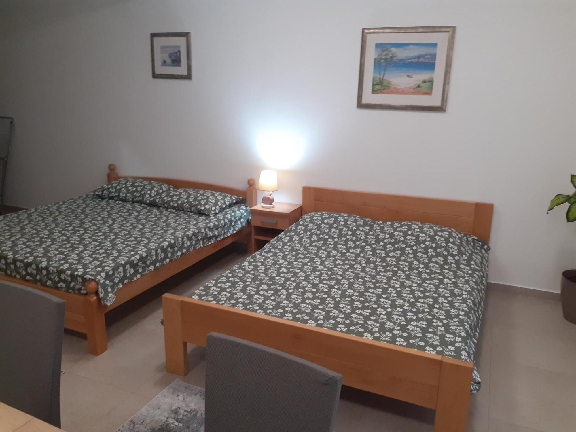 Apartmani Miletic イェルサ エクステリア 写真