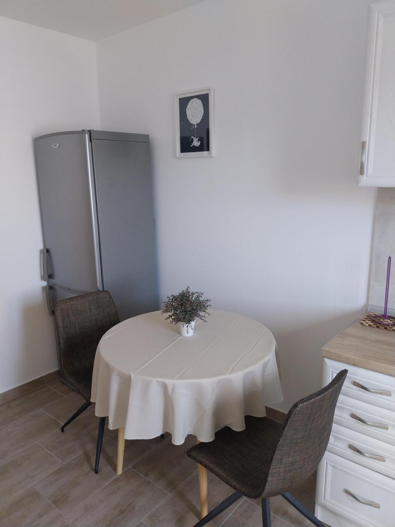 Apartmani Miletic イェルサ エクステリア 写真